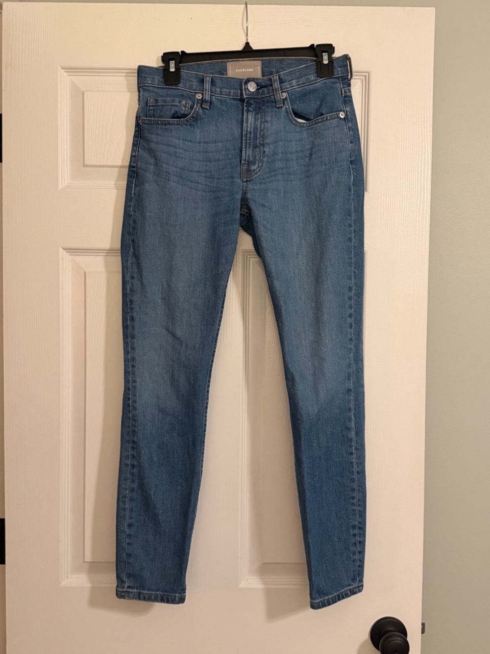 Everlane Women’s Mid Rise Jeans in Medium Blue